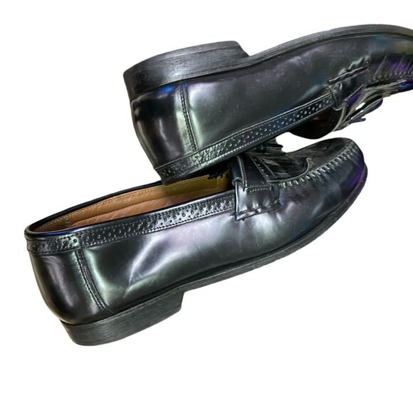 Bass black Larkin tassel brogue leather wee hub loafers excellent size 12